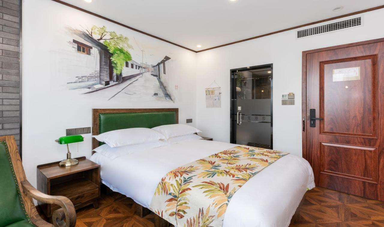 Nostalgia Hotel Near Prince Gong'S Mansion- Beihai Park, Tian'Anmen Square, Nanluoguxiang Hutong, Huguosi Hutong Snack Street, 5 Minutes Walk Away From Ping'Anli Subway Station, Free Ice Cream And Laundry Service,English Communication Well 北京 エクステリア 写真